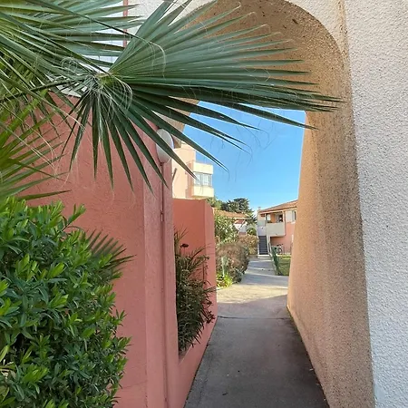 Climatisé à – Terrasse, Wifi, Parking Privé, à 500m De La - Fr-1-338-546 Appartement Sète