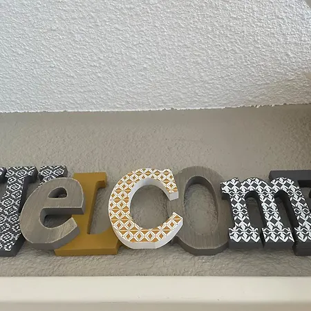 公寓 2 Pieces Avec Climatisation, Terrasse Et Parking Pres Des Plages - Fr-1-338-546 *